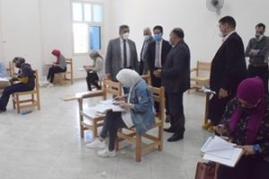 Almaghrabi and El Gizawy inspects the Postgraduate Studies ' Exams